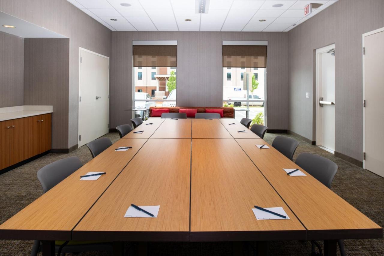 Springhill Suites By Marriott Greensboro Airport מראה חיצוני תמונה