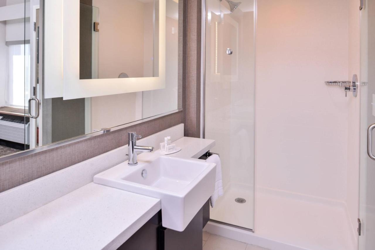 Springhill Suites By Marriott Greensboro Airport מראה חיצוני תמונה