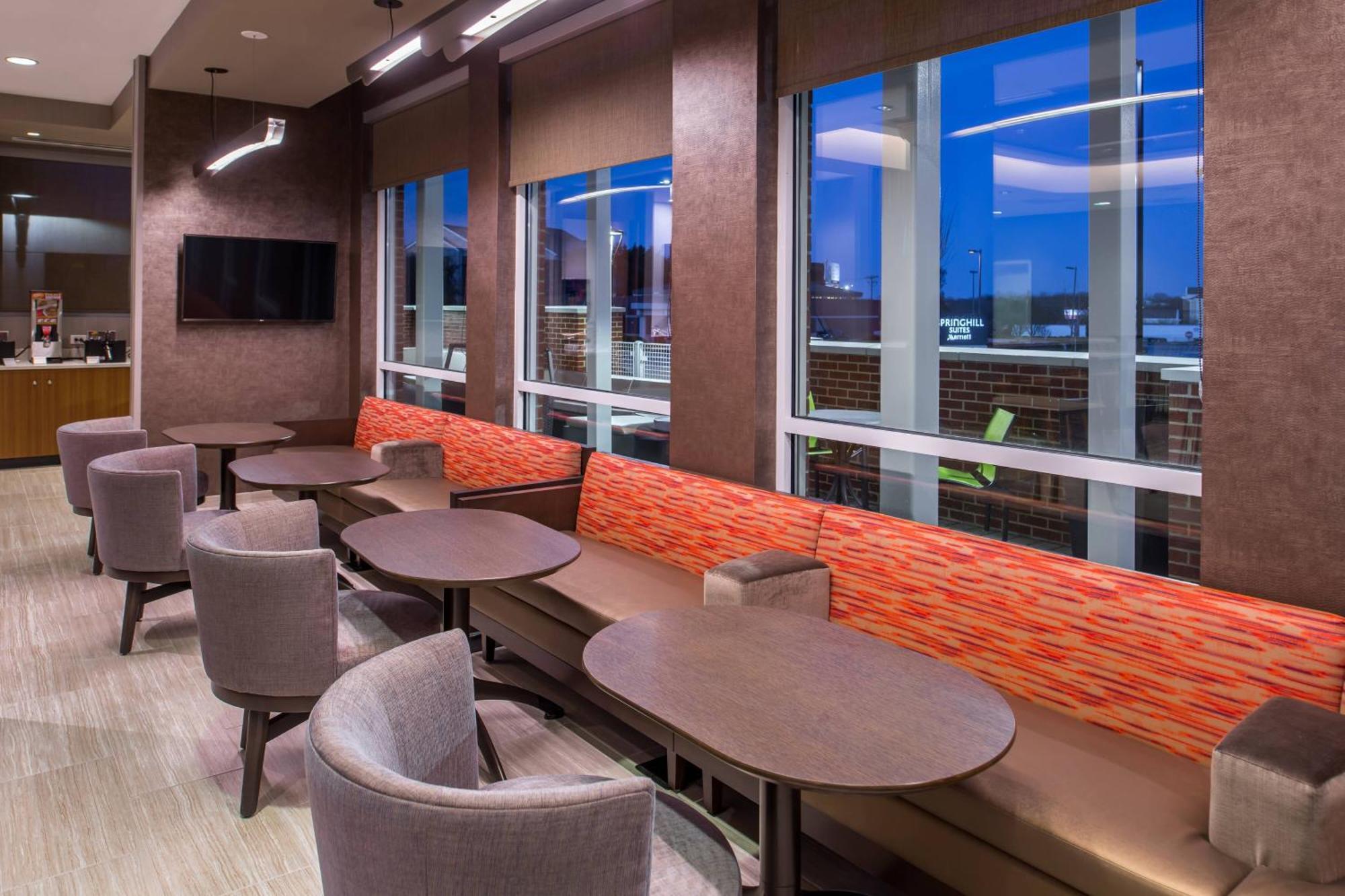 Springhill Suites By Marriott Greensboro Airport מראה חיצוני תמונה